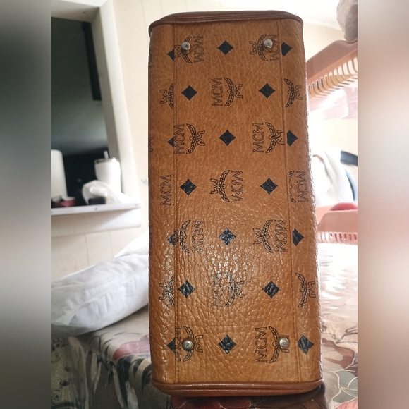 MCM VINTAGE COGNAC KELLY BAG - Picture 4 of 13